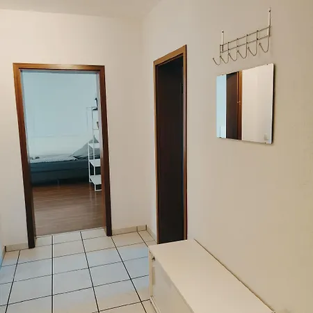 Διαμέρισμα Monteurwohnung Messewohnung Sued Grenze Duesseldorf 6 Personen *