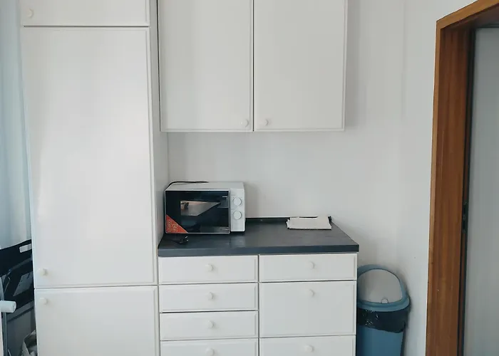 Monteurwohnung Messewohnung Sued Grenze Duesseldorf 6 Personen *