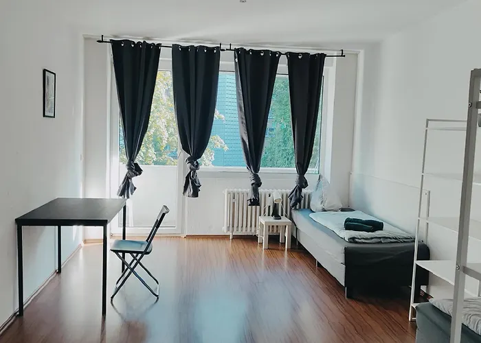 Monteurwohnung Messewohnung Sued Grenze Duesseldorf 6 Personen Duisburg